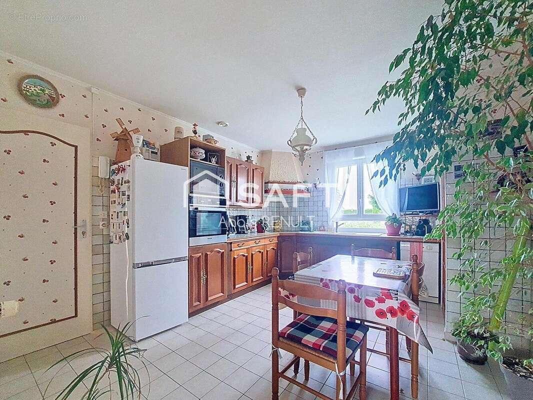 Photo 2 - Maison à LA MADELEINE-DE-NONANCOURT