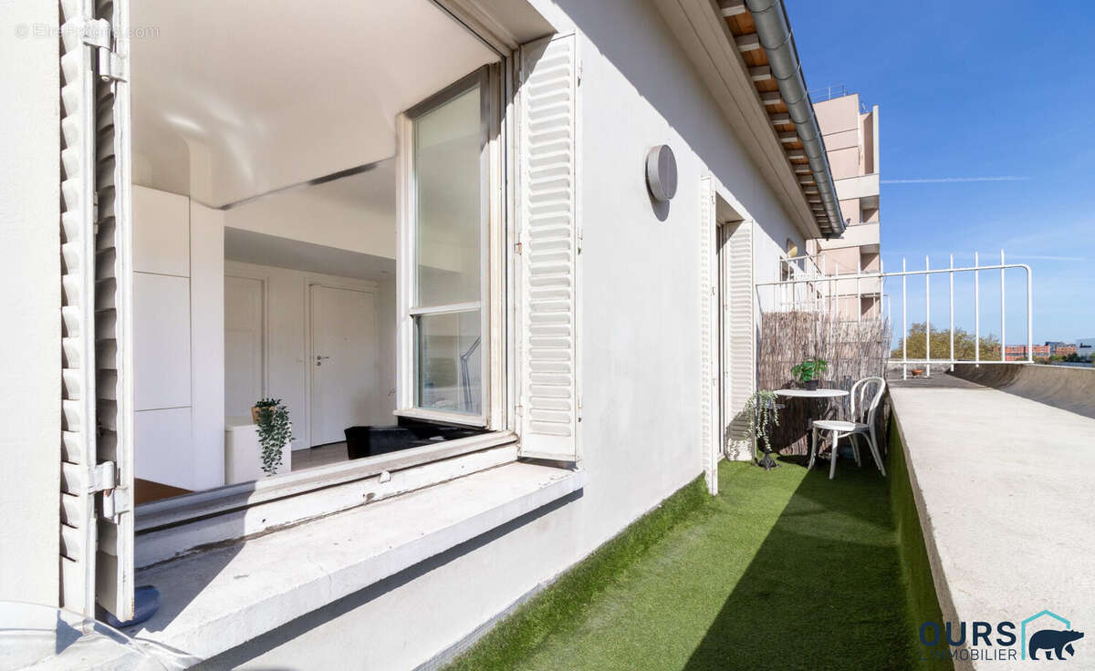 Appartement à PARIS-18E