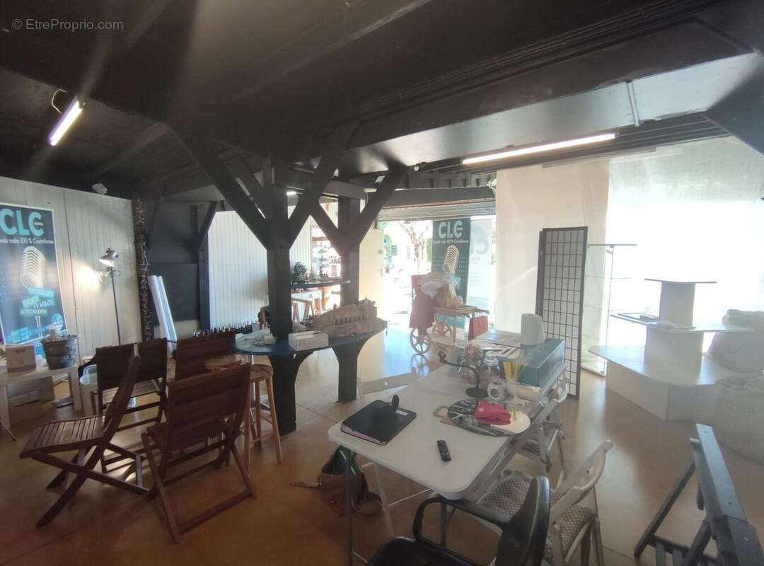 Commerce à MONTCARET