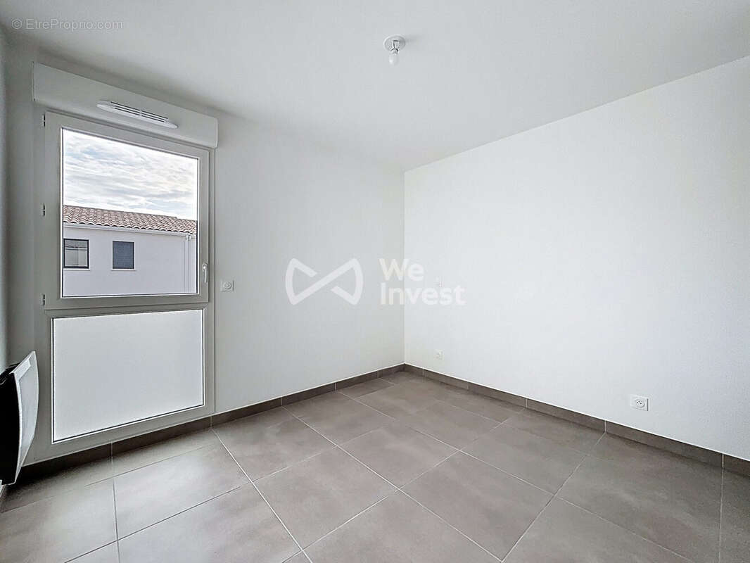 Appartement à VIC-LA-GARDIOLE