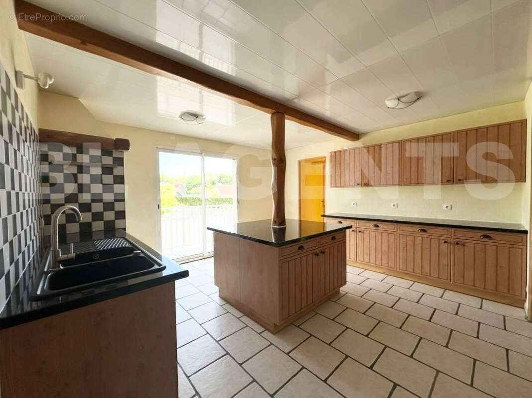 Messenger_creation_173FAA4E-8FAB-4D63-95C6-FC5BF38A04C5 - Maison à DIEPPE