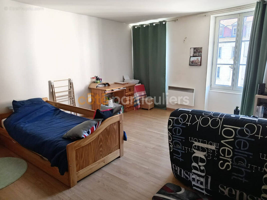 Appartement à SALINS-LES-BAINS