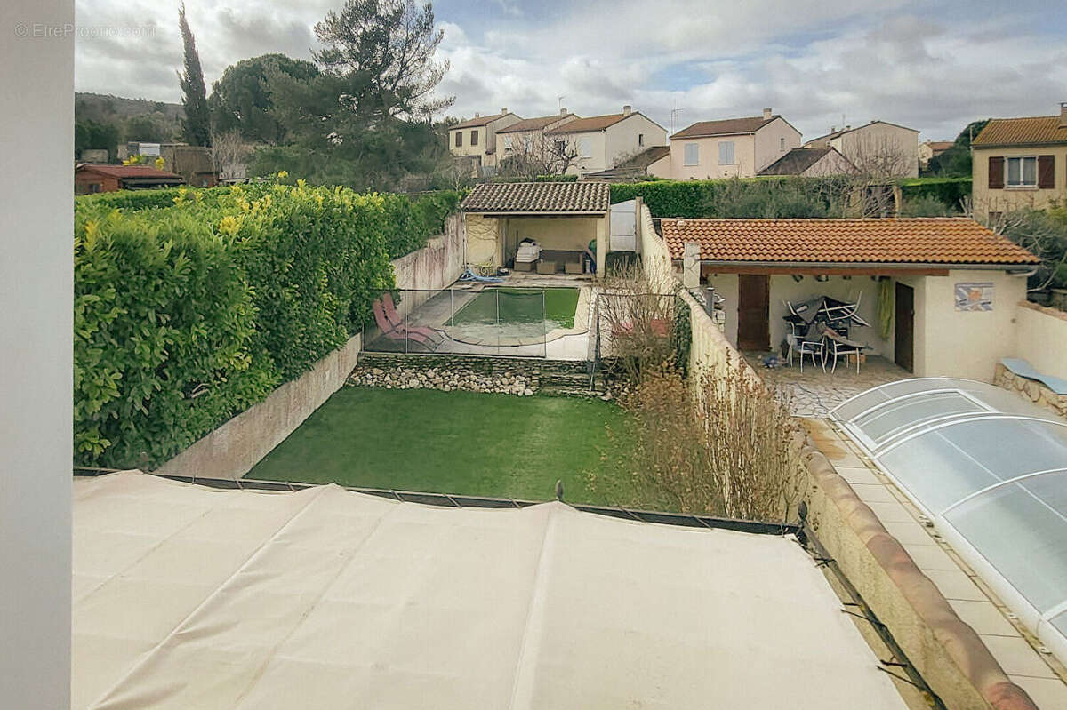 CARCASSONNE - PALAJA Villa T4 166m² (90m² hab.)  avec jardin, piscine, sous-sol, et garage - photo 2