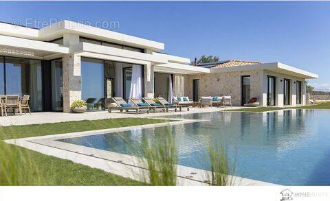 Maison à ROQUEFORT-LES-PINS