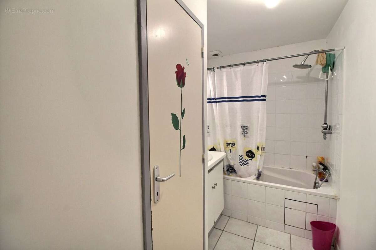 Appartement à BEAUMES-DE-VENISE