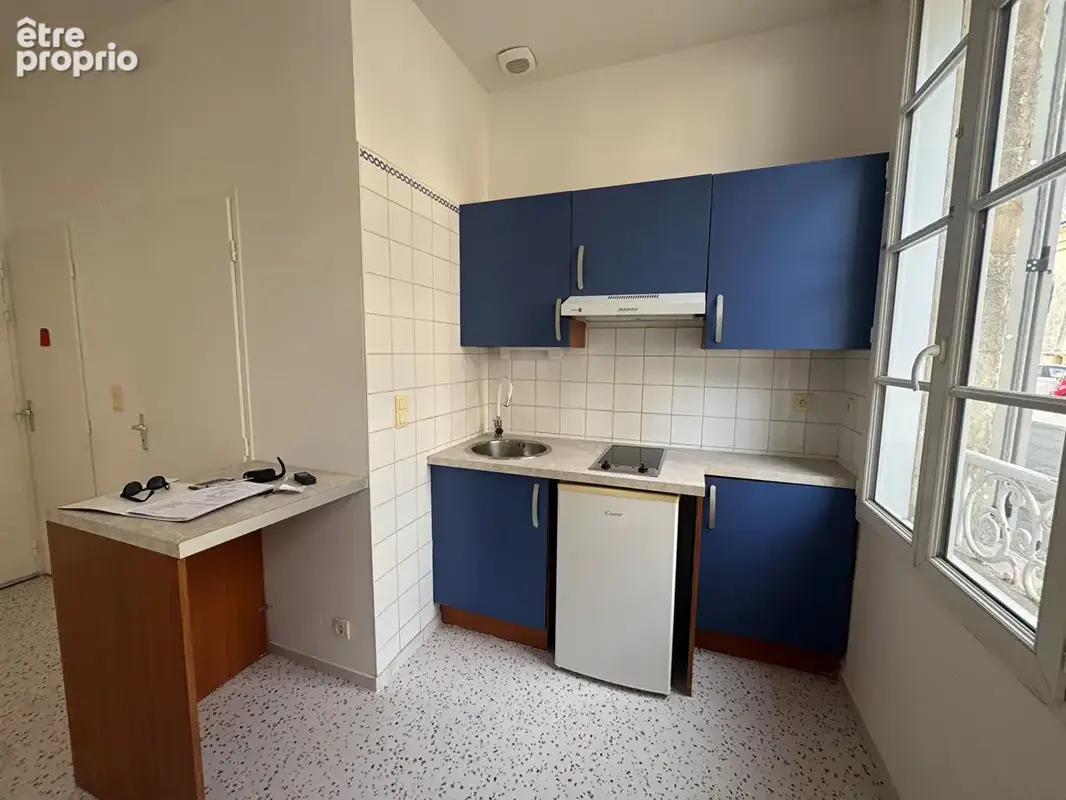 Centre-Ville à 20m des Thermes - Studio 18m² en bon état - photo 3