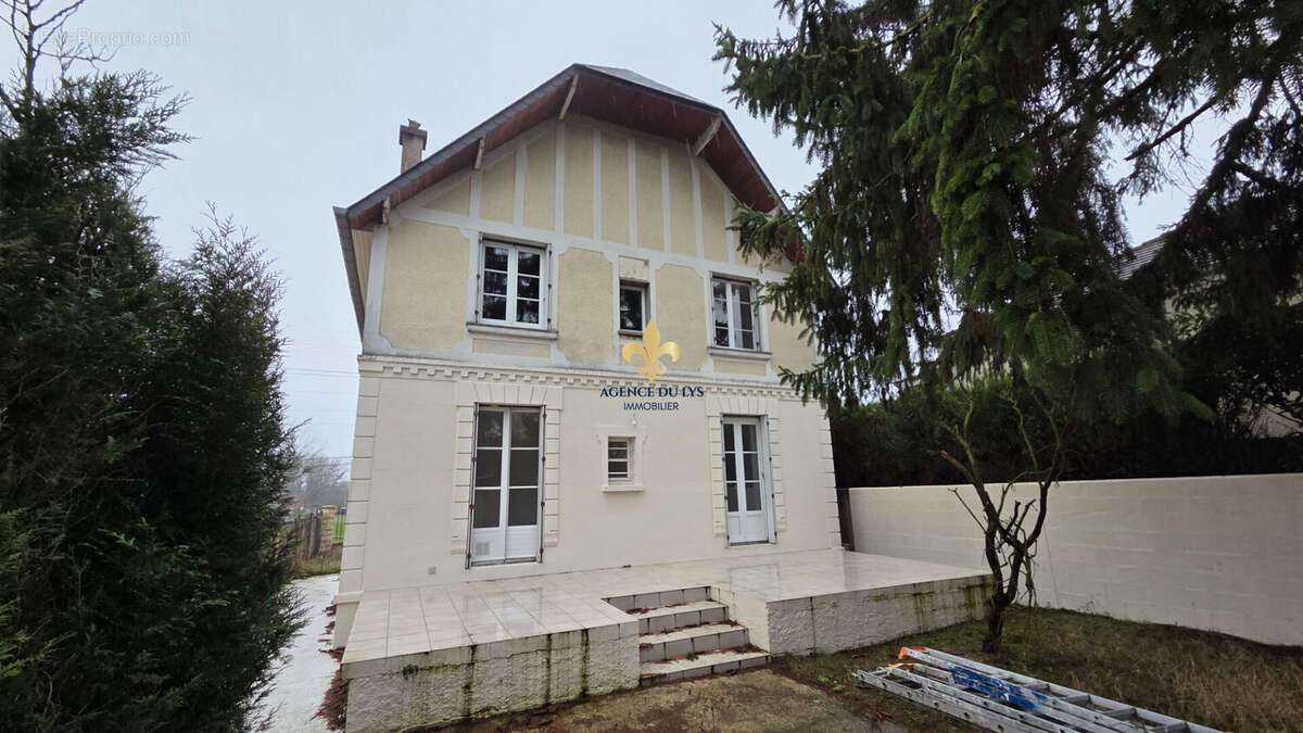 Maison à BORAN-SUR-OISE