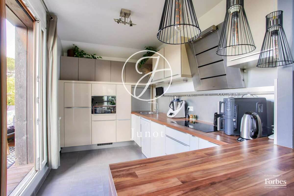 Appartement à VERSAILLES
