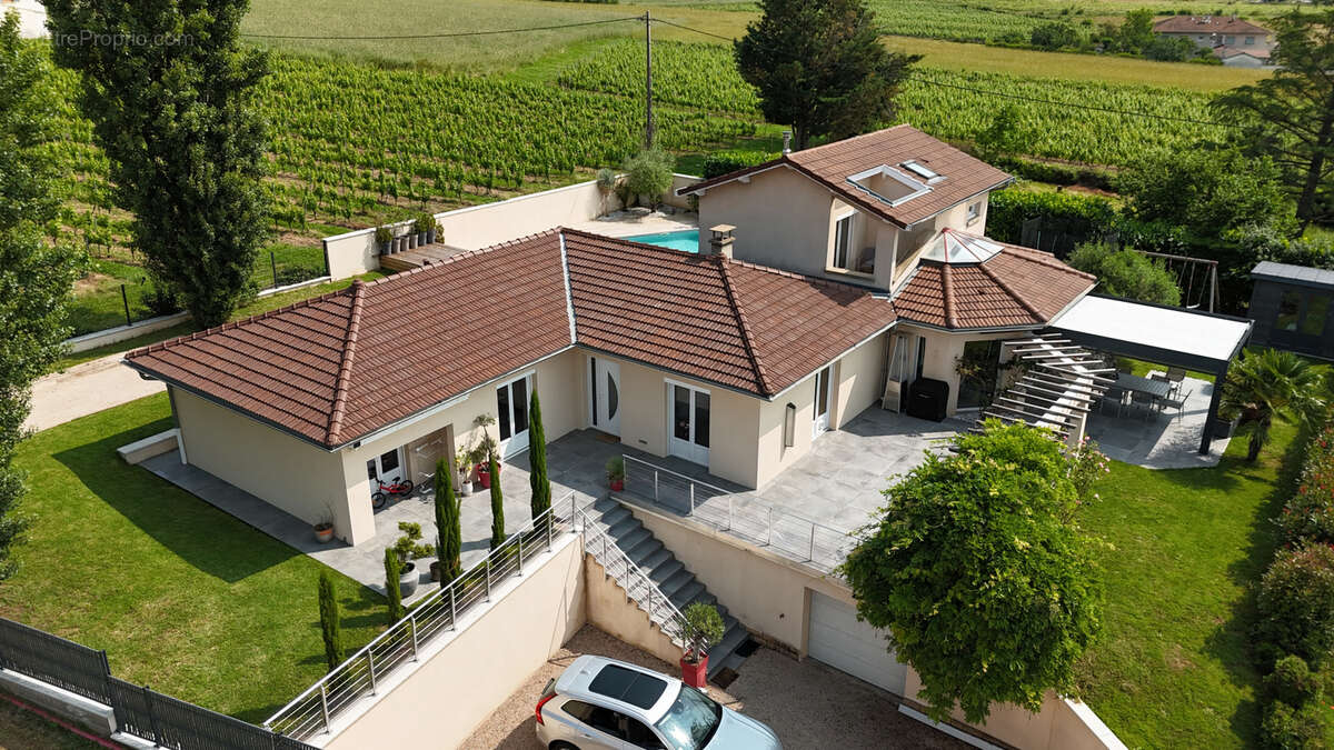 Maison à SAINT-GERMAIN-SUR-L&#039;ARBRESLE