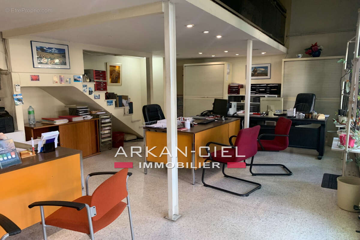 Commerce 75 m² à Antibes  - photo 4