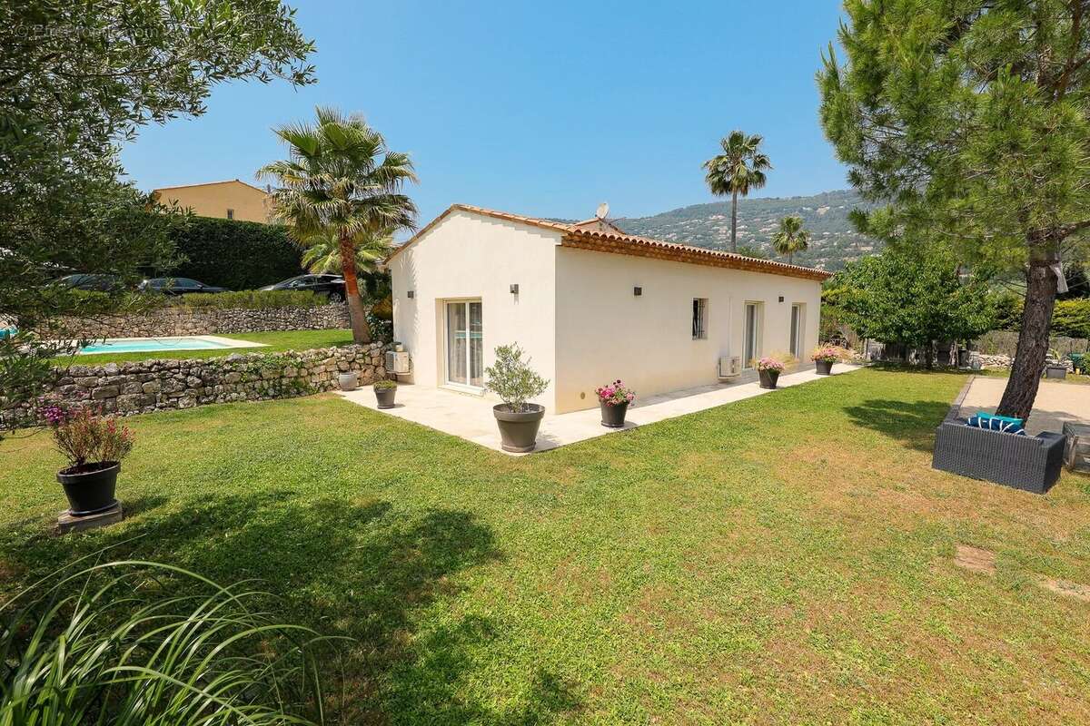 Villa independante 175 m² - piscine - stationnements - photo 4