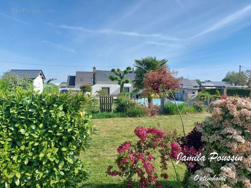 Maison à VILLEBERNIER