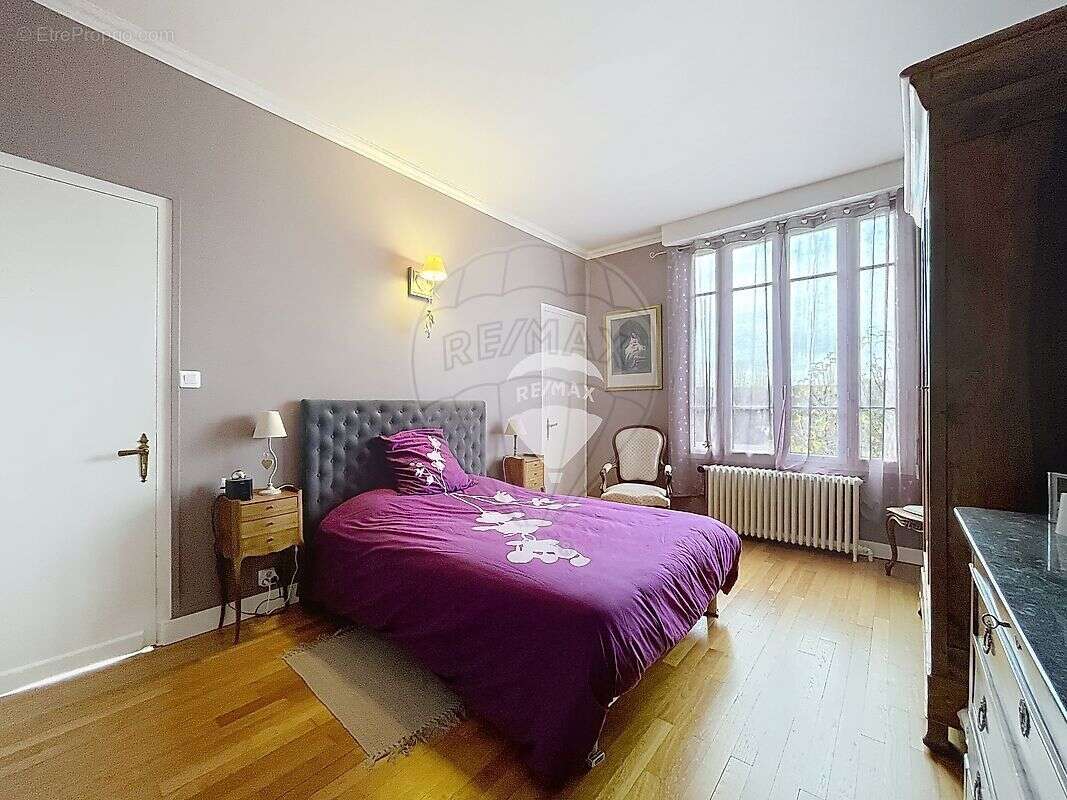 Maison à VILLEVALLIER