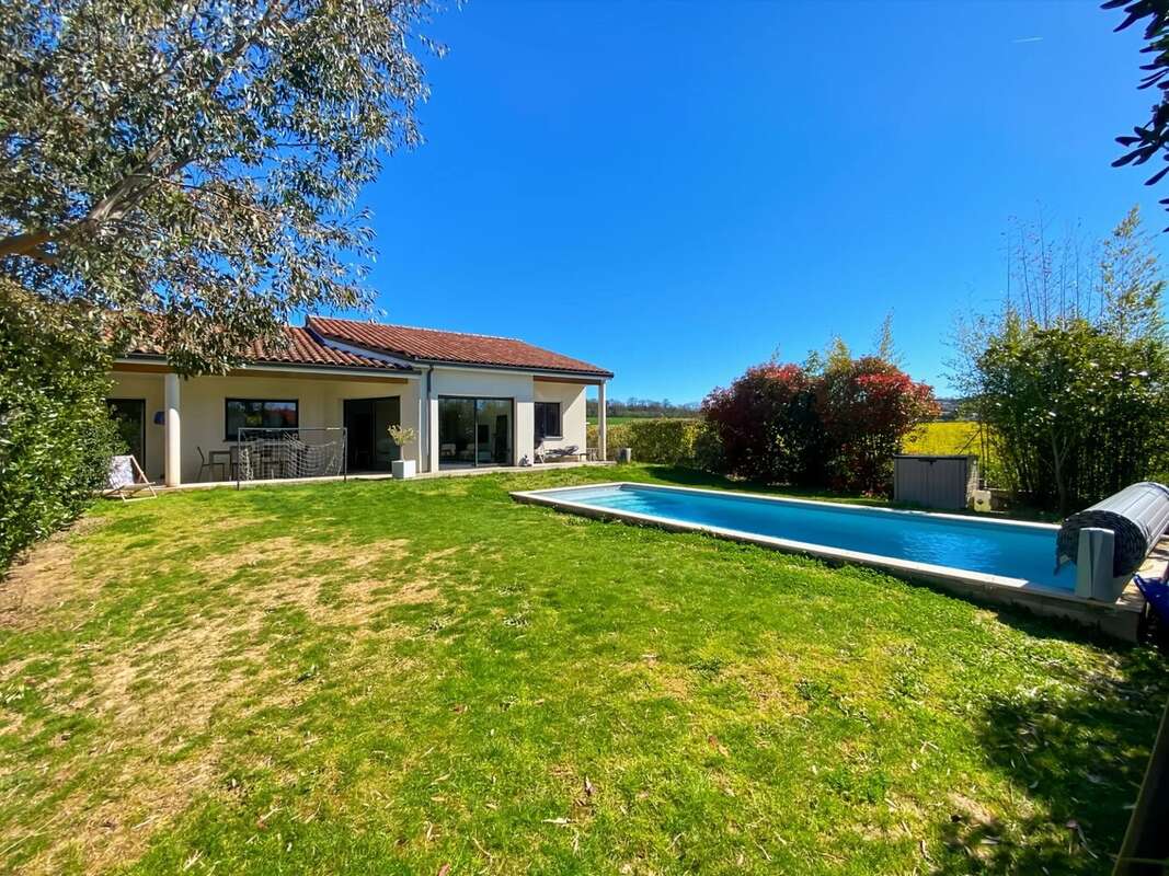 Maison à CASTELGINEST