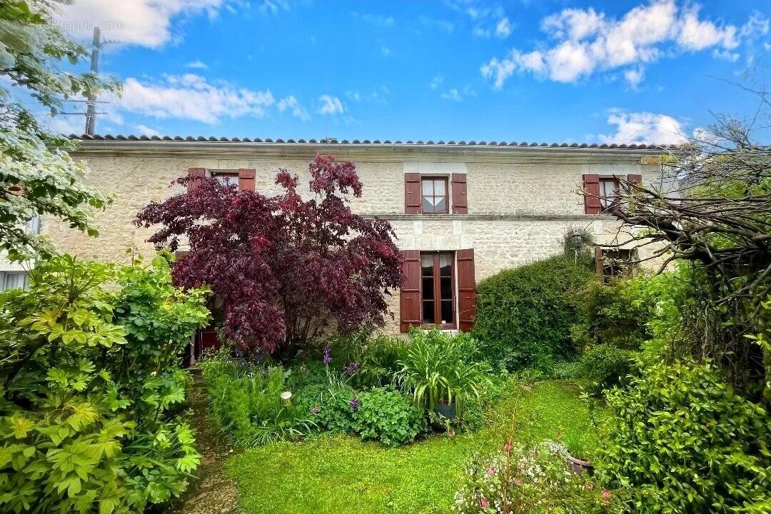 Maison à LE GUA
