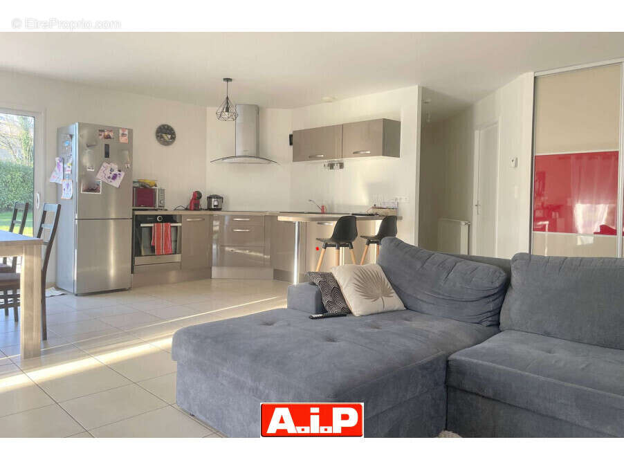 Maison à SAINT-PIERRE-DU-CHEMIN