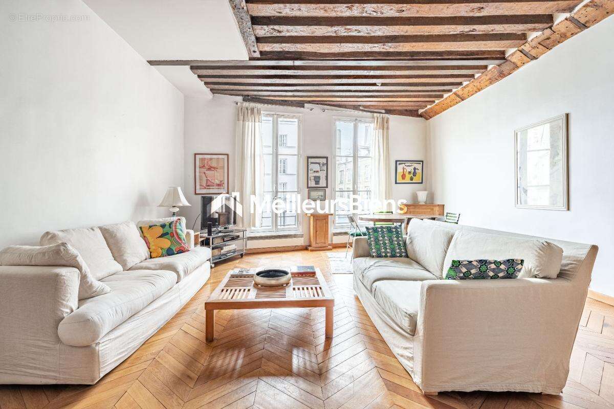 Appartement à PARIS-4E