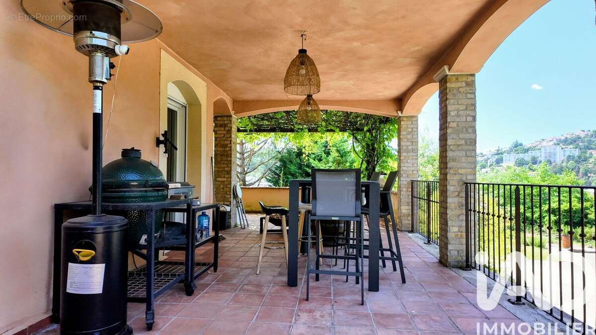 Photo 8 - Maison à LA TOUR-EN-JAREZ