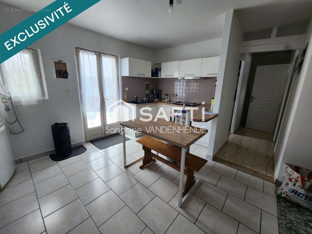 Maison 100 m² à Mont-Saint-Jean  - photo 9