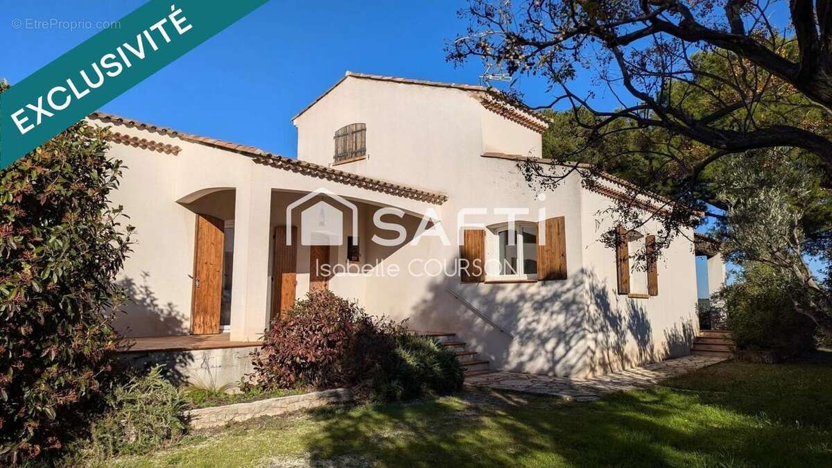 Photo 2 - Maison à SAINT-MITRE-LES-REMPARTS