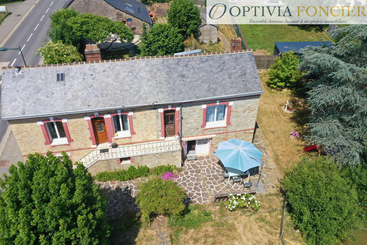 Maison à BAIN-DE-BRETAGNE