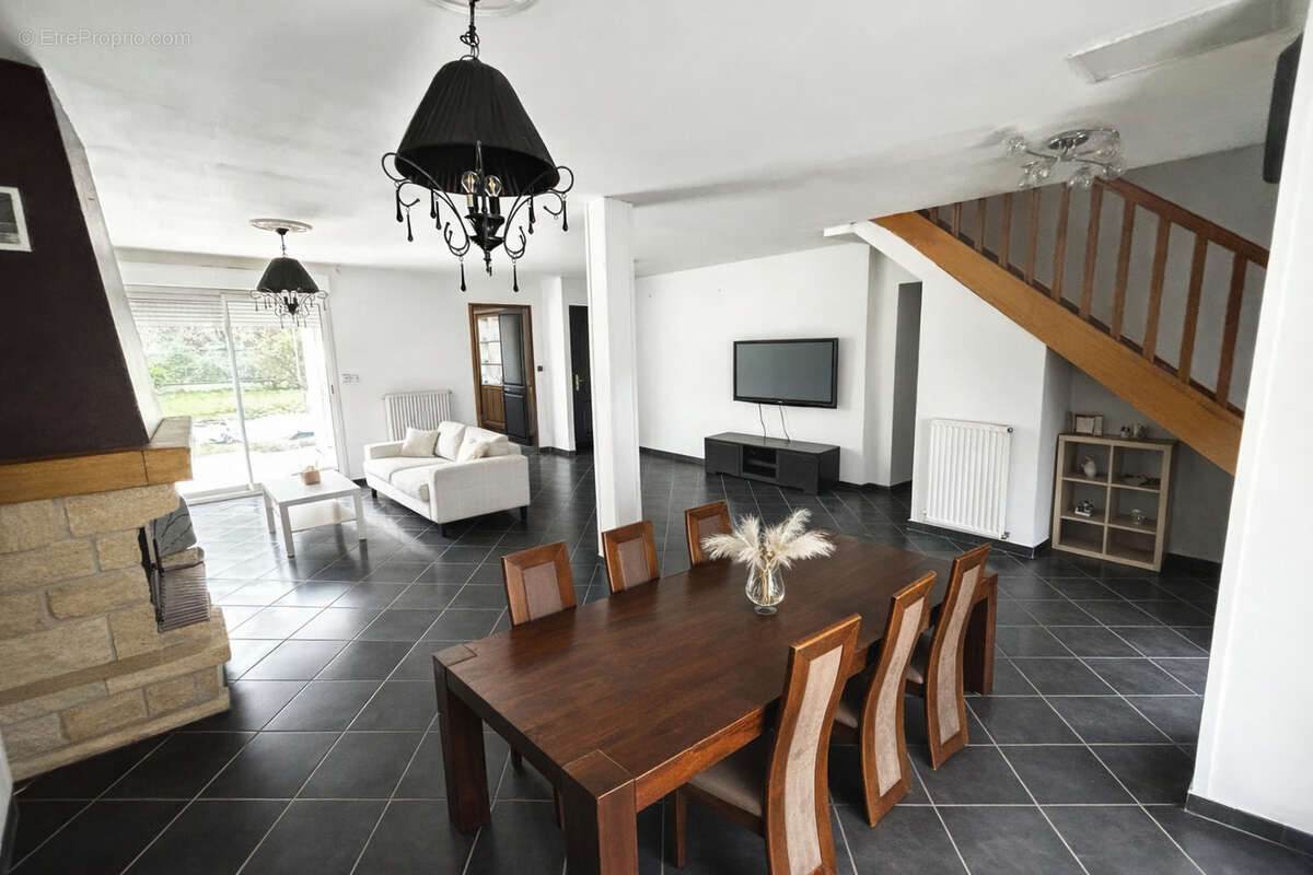 Maison à LA VERPILLIERE