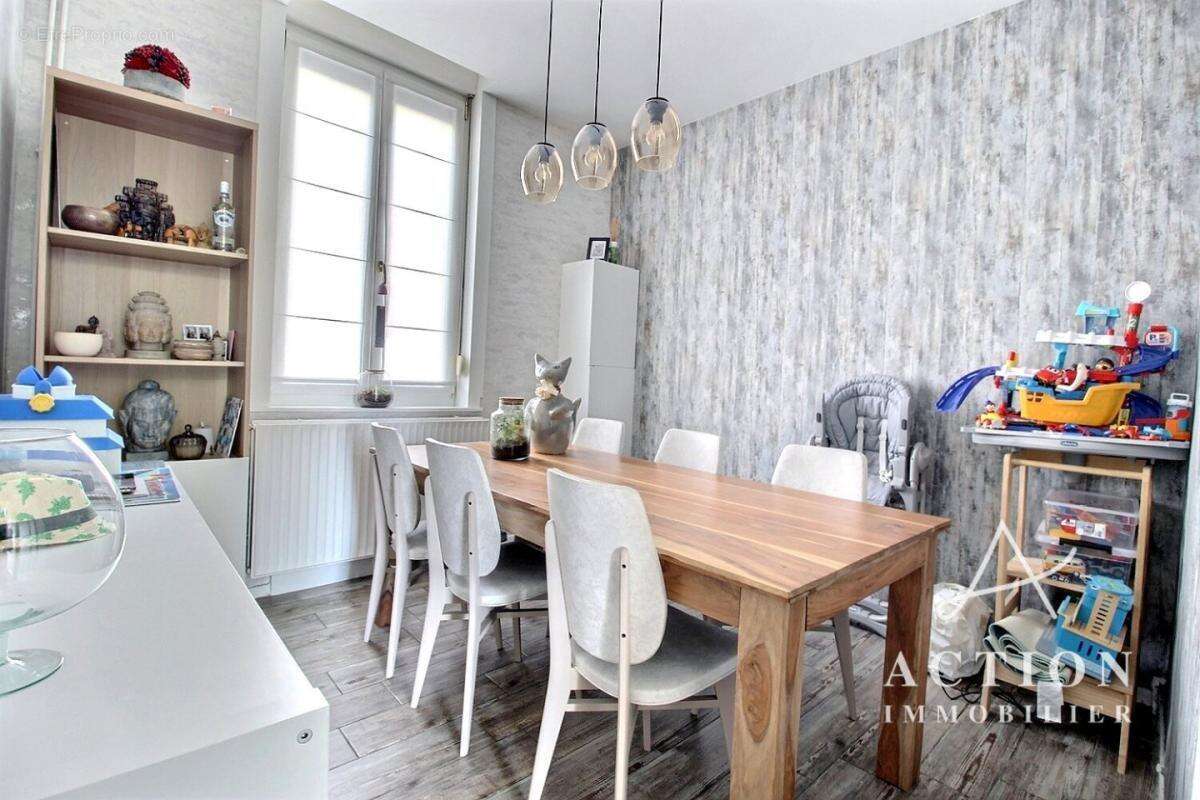 Maison à LYS-LEZ-LANNOY