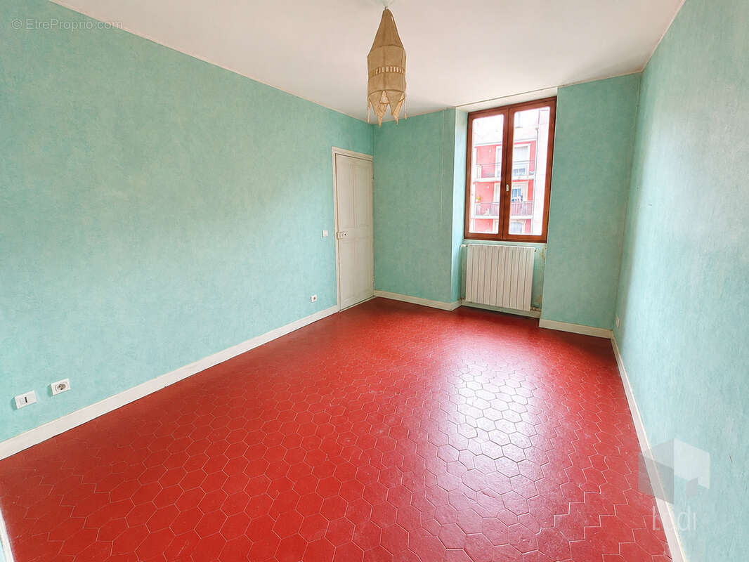Appartement à LE TEIL