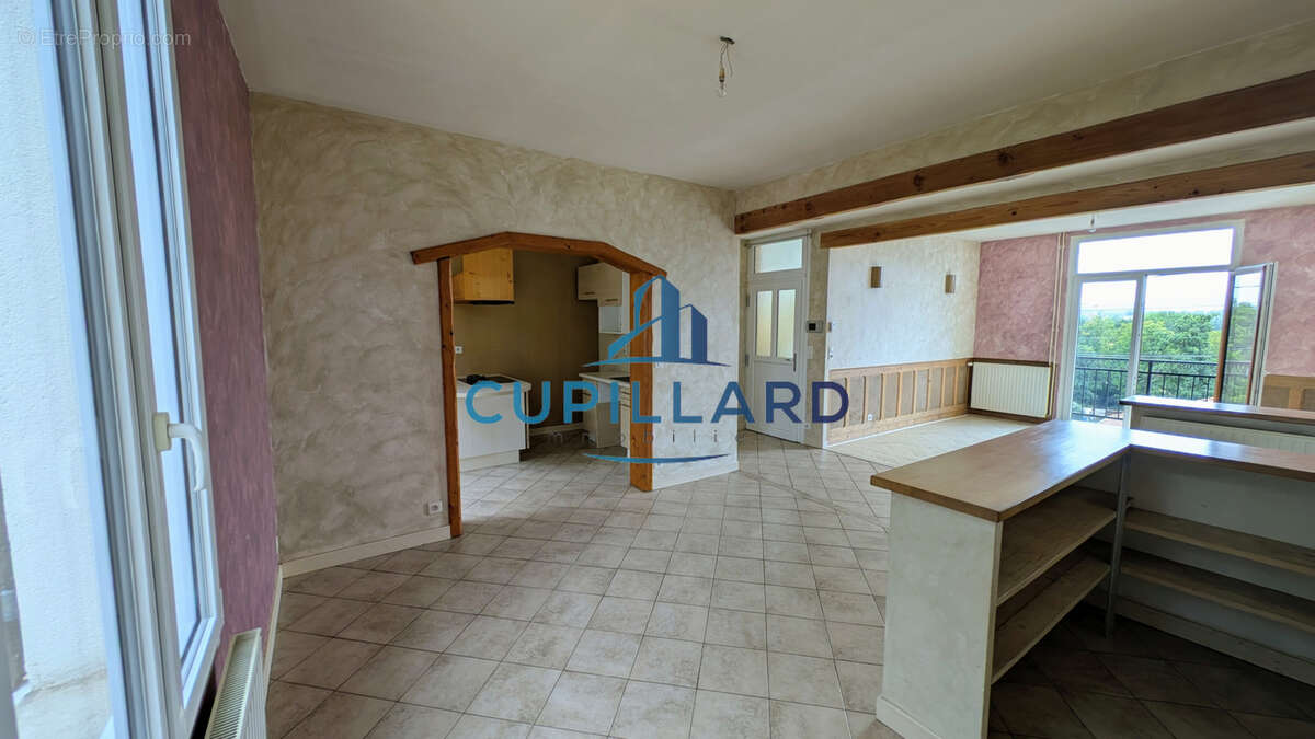 Appartement avec jardin, terrasse et garage, très jolie vue - photo 13