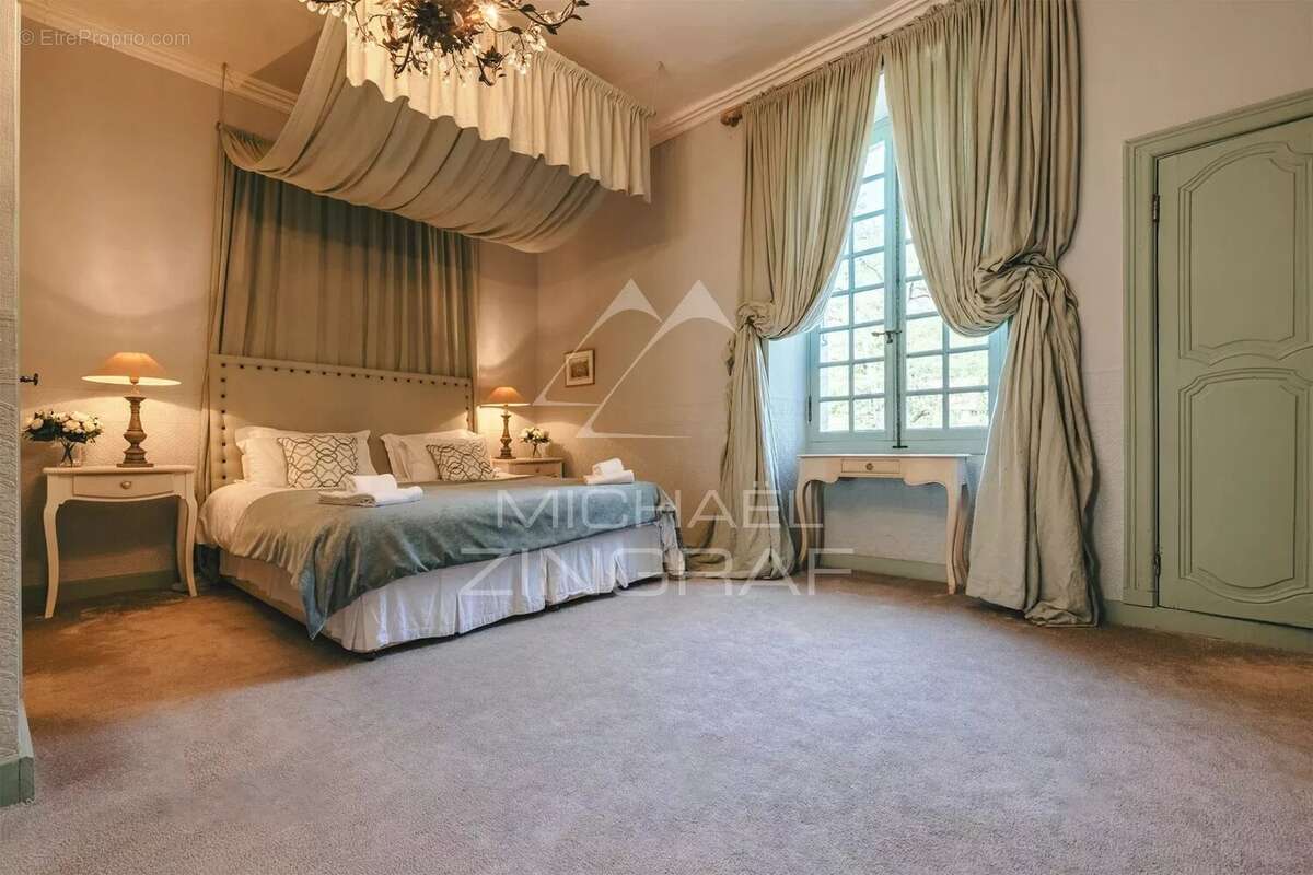 Maison à MAUZENS-ET-MIREMONT