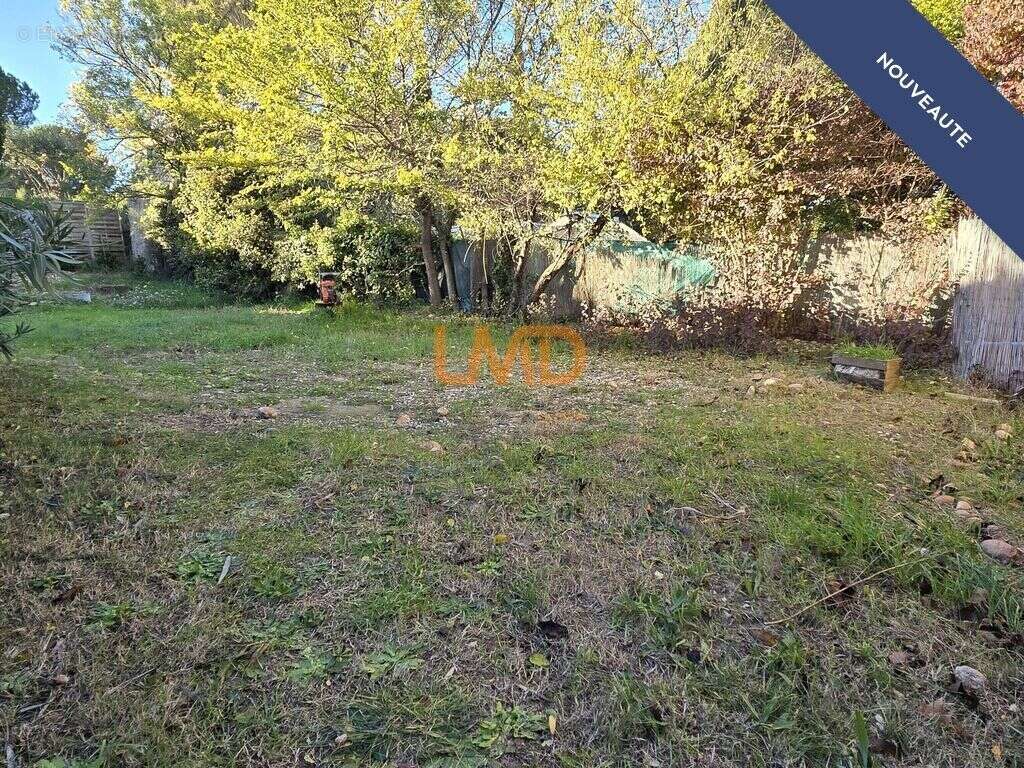 Maison à SAINT-SATURNIN-LES-AVIGNON