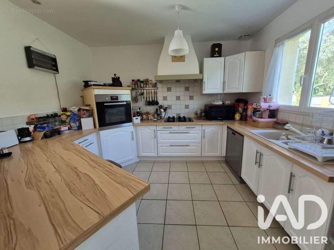Maison 120 m² à Chantemerle-Les-Bles  - photo 3