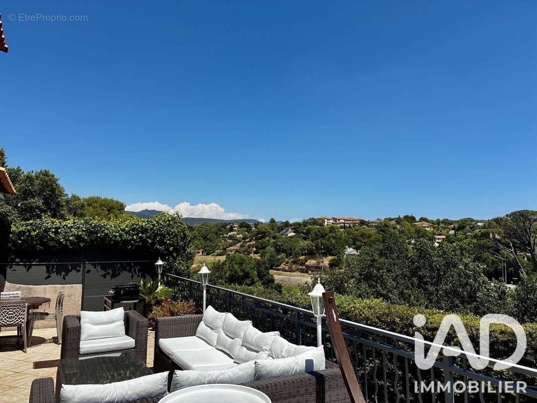 Maison 100 m² à Frejus  - photo 7