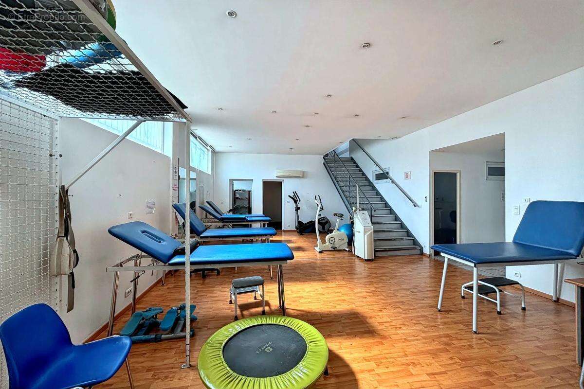 Locaux/Biens immobiliers - photo 4