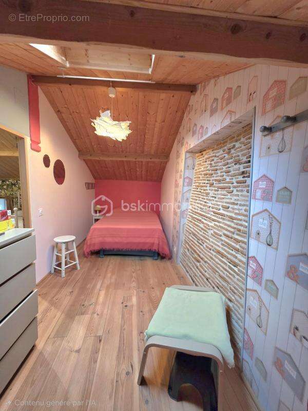 Maison à SAINT-PIERRE-DE-CLAIRAC