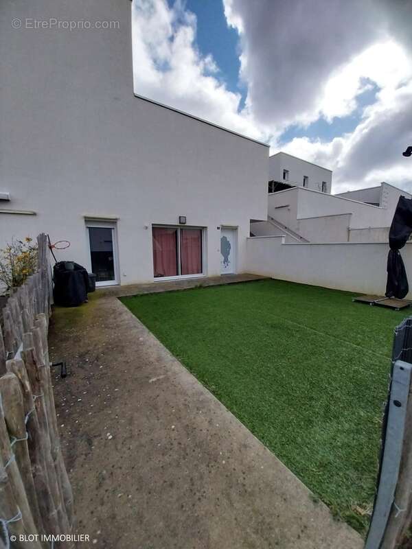 Appartement à SAINT-JACQUES-DE-LA-LANDE