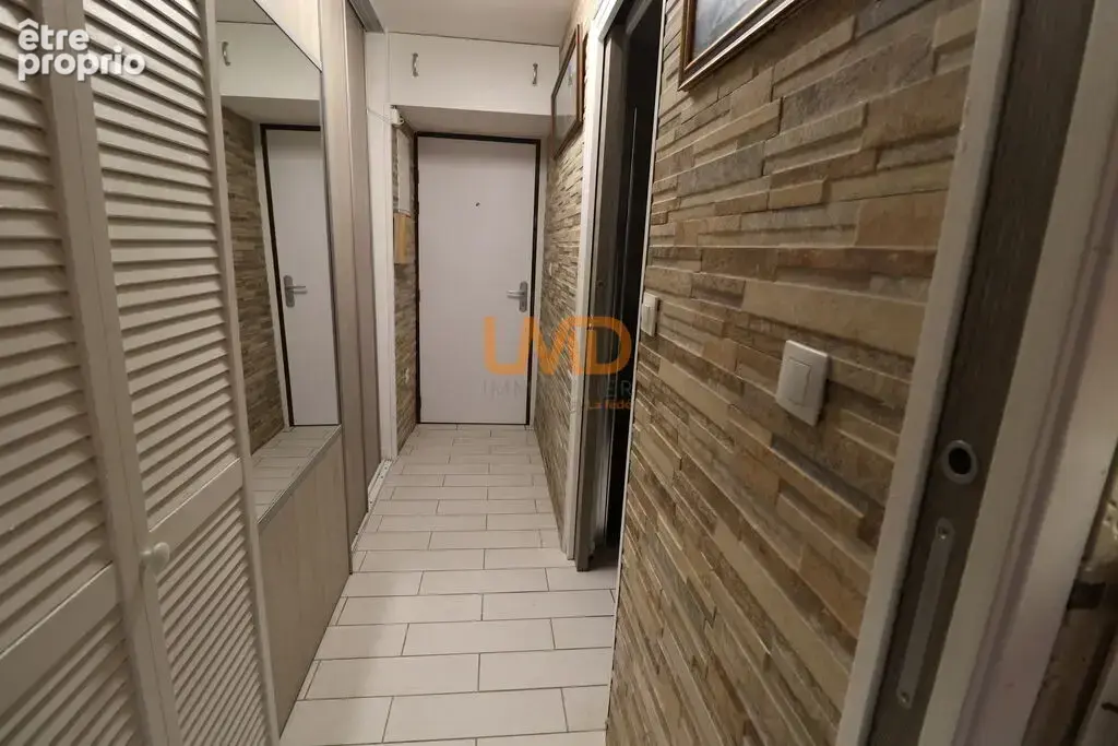 Joli pied à terre avec terrasse-Parking - photo 10