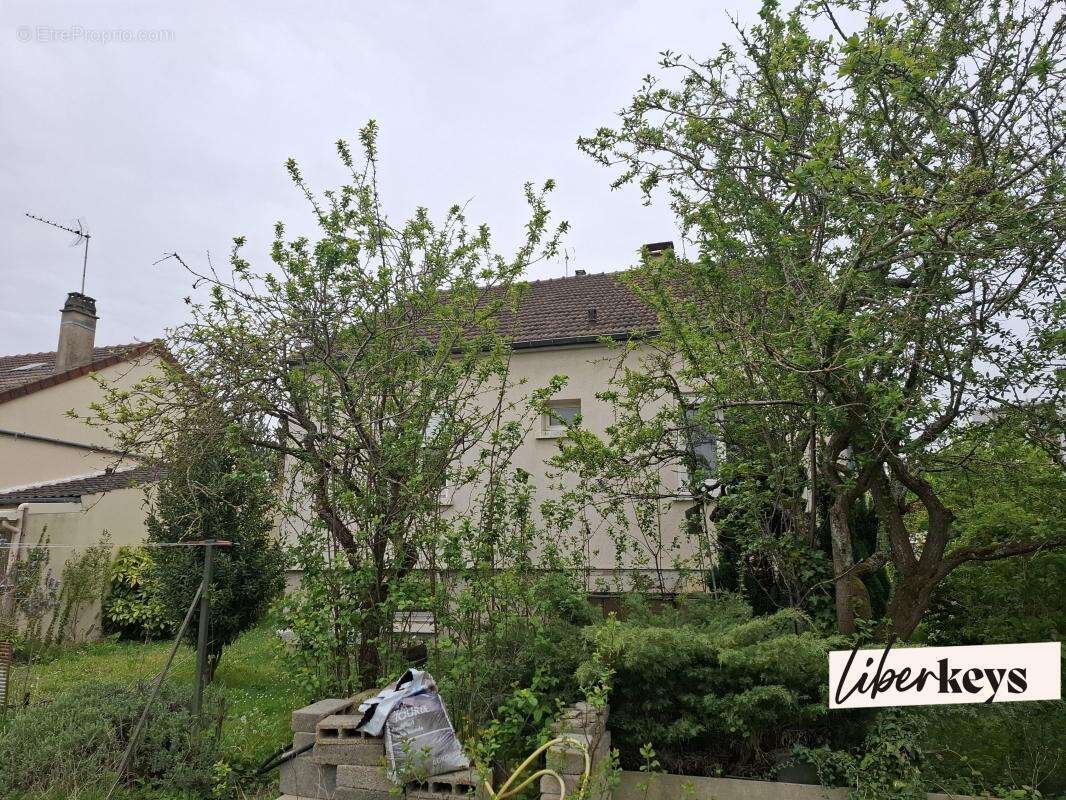 Maison à MAINVILLIERS