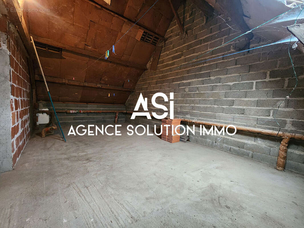 Maison à SAINT-AUBIN-DE-LOCQUENAY