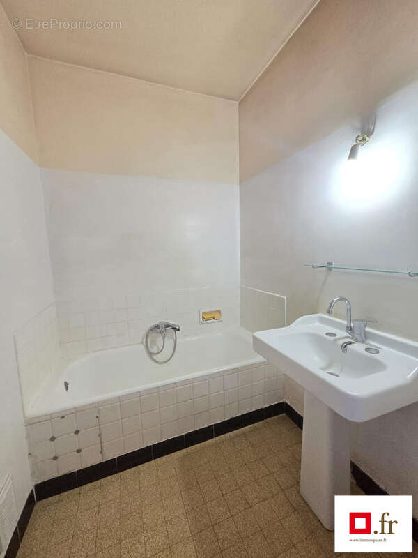 Appartement 38 m² à Grenoble  - photo 9