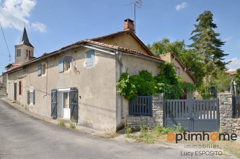 Maison à SAINT-LAURENT-DE-CERIS