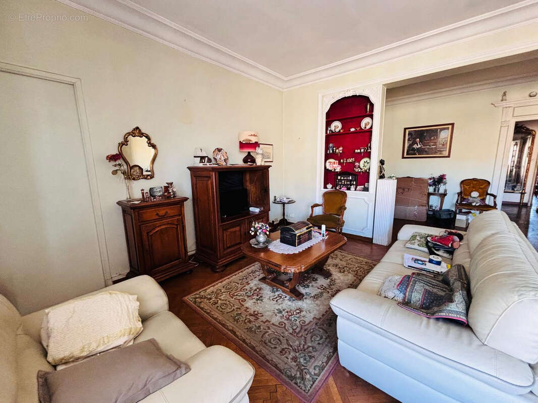 Appartement à MARSEILLE-8E