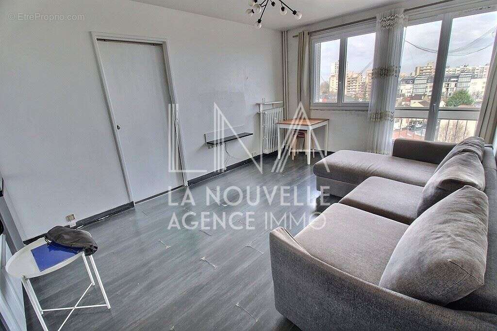 LNA, la nouvelle agence à le plaisir de vous présenter ce charmant T3 ( 2 vraies chalbres) avec vue - photo 3