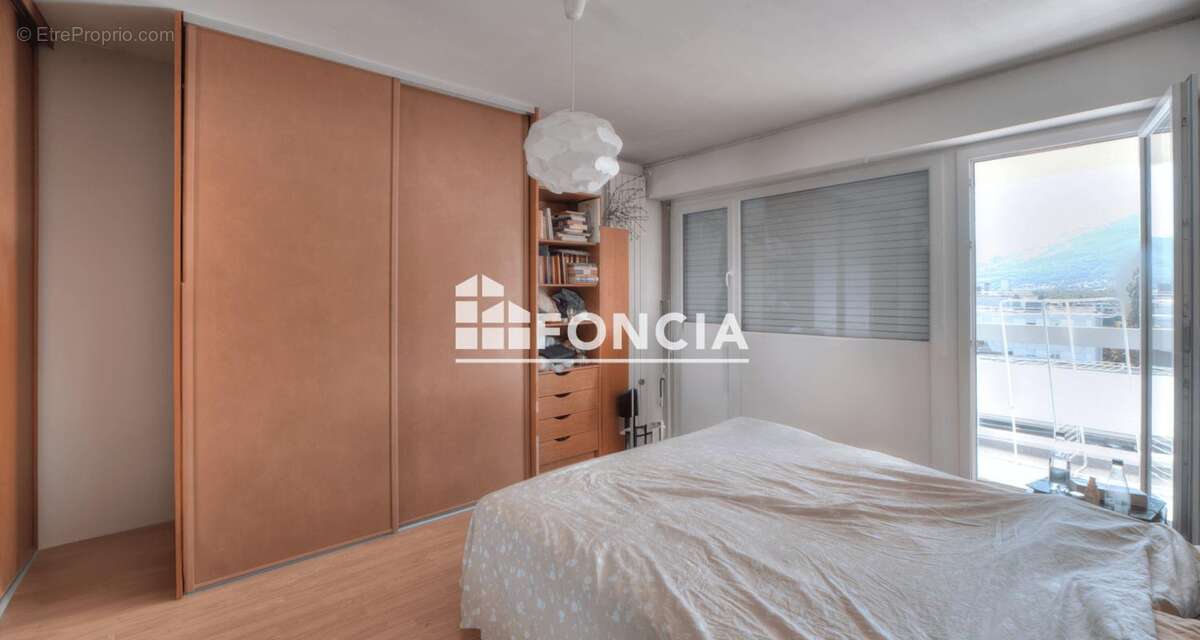 Appartement à SAINT-GENIS-POUILLY