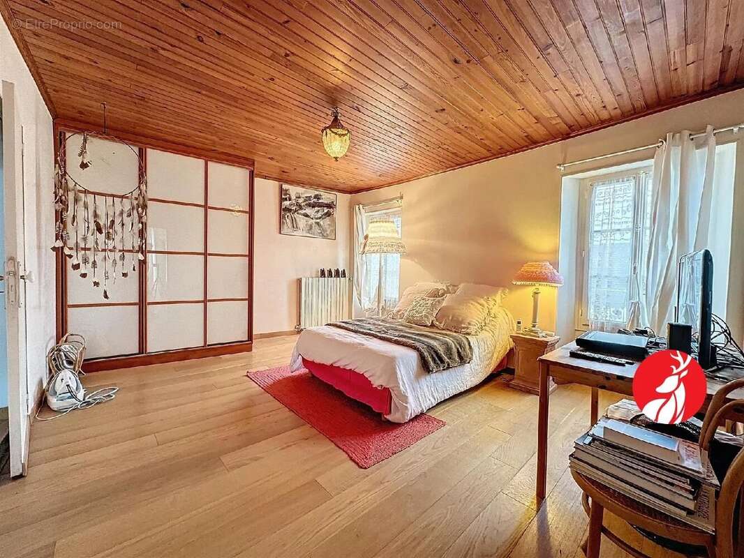 Maison à FONTAINEBLEAU