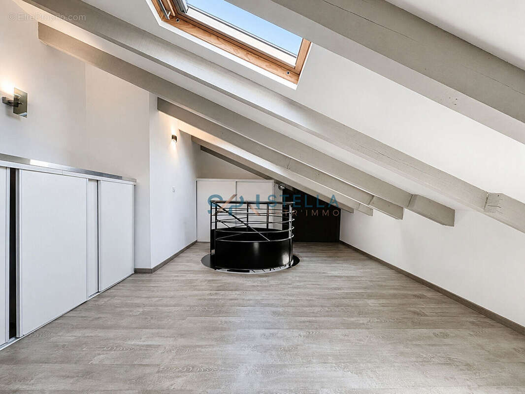 Appartement T2 - Duplex de charme au Milelli - Résidence de standing, vue dégagée - photo 9