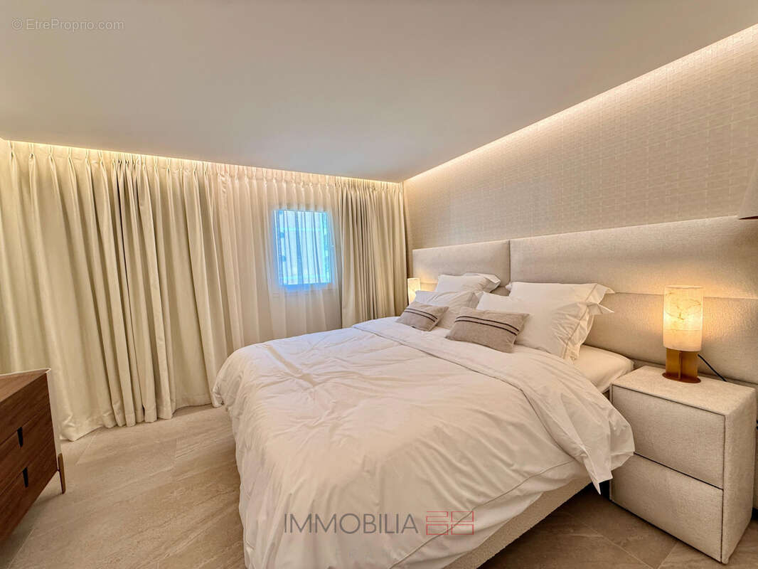 Appartement rénové avec des materiaux de luxe - garage et cave - photo 10