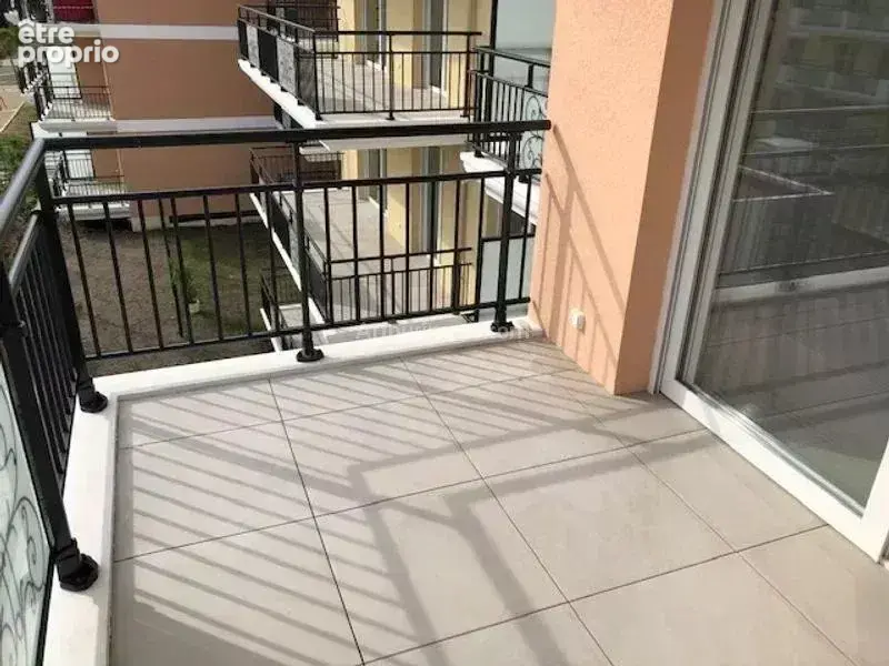 Appartement à VILLENEUVE-LOUBET