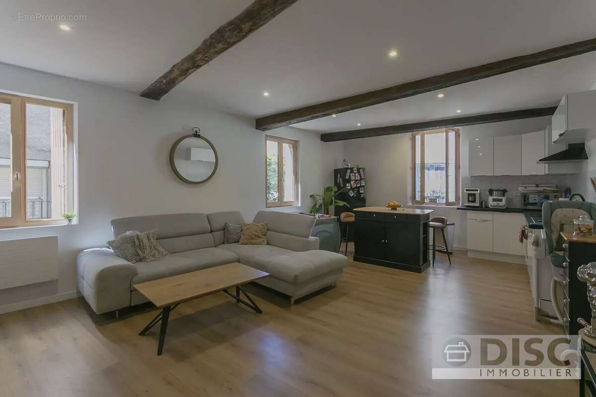 Appartement à SAINT-ANTONIN-NOBLE-VAL