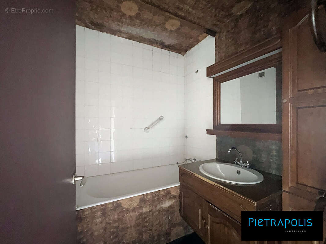 Salle de bain - Appartement à LYON-9E